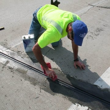 bridge-expansion-joint-test-case-study_cleaning-silicone-bejs-emseal