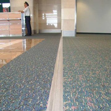 Expansion joint covers Migutrans FS 75 installed at Orlando Airport Southwest terminal.