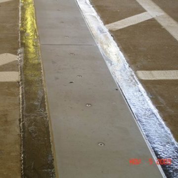 EMSEAL's SJS Seismic Joint System installed in Atlanta's Hartsfield-Jackson International Airport parking deck.