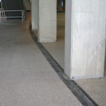 THERMAFLEX features heat weldable Santoprene seals locked to the concrete with a unique flexible, impact-absorbing nosing material.