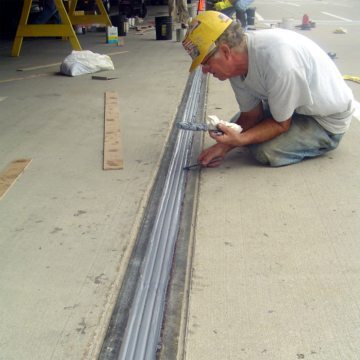 EMSEAL DSM SYSTEM Installation into Metal-Edged Expansion Joints